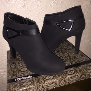 iMPO black dress booties